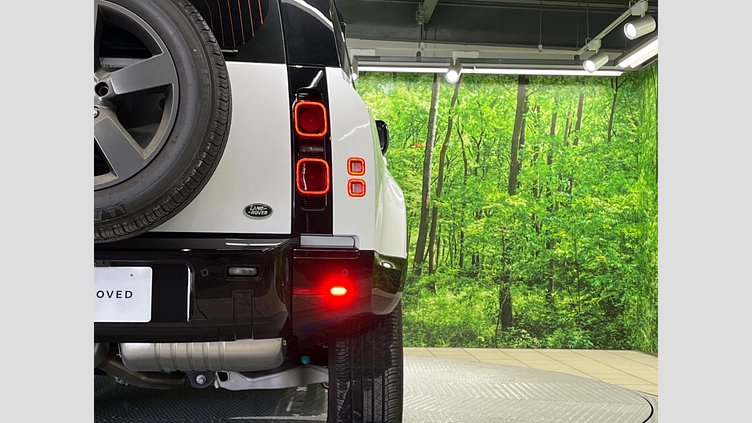 2022 認定中古車 Land Rover Defender 110 フジホワイト D300 AWD（AT） X-DYNAMIC HSE