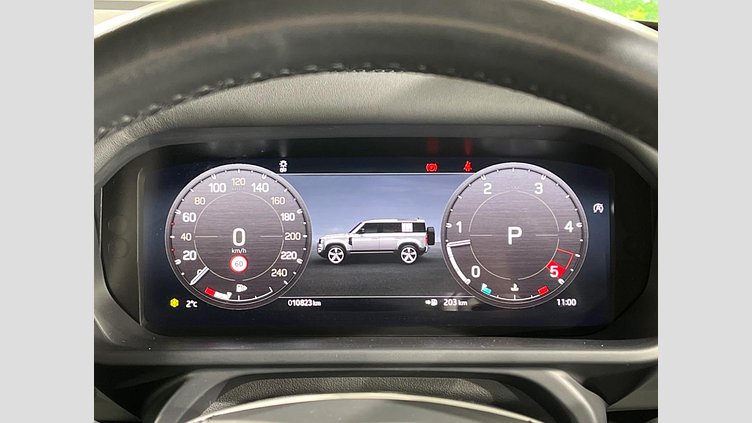 2022 認定中古車 Land Rover Defender 110 フジホワイト D300 AWD（AT） X-DYNAMIC HSE