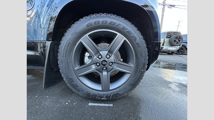 2024 認定中古車 Land Rover Defender 110 タスマンブルー P300 ガソリン X-Dynamic SE