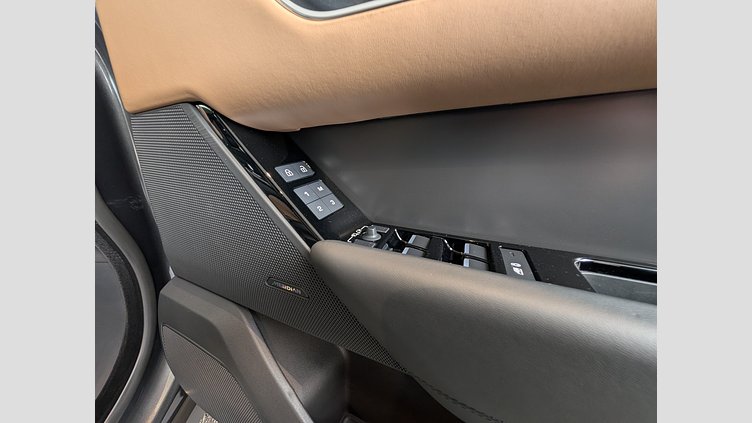 2023 認定中古車 Land Rover Range Rover Velar カルパチアングレイ D200マイルドハイブリッド（ディーゼル） Standard Wheelbase Dynamic HSE