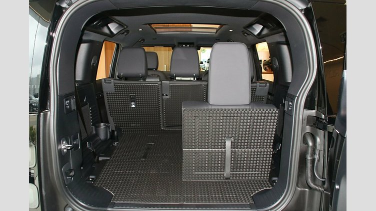 2025 New Land Rover Defender 110 Santorini Black D350 Diesel Mild Hybrid X-Dynamic SE