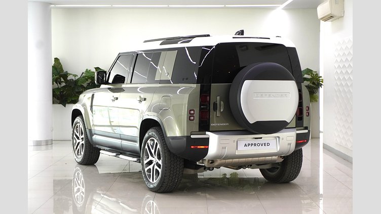 2024 อนุมัติ Land Rover Defender 110 Pangea Green P400e AWD AUTOMATIC PHEV [1] SE