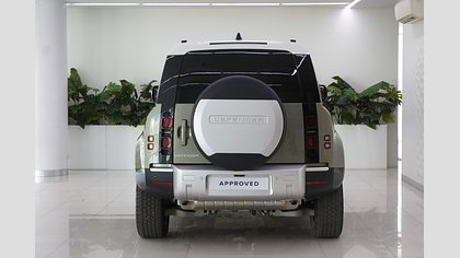 Defender 110 4