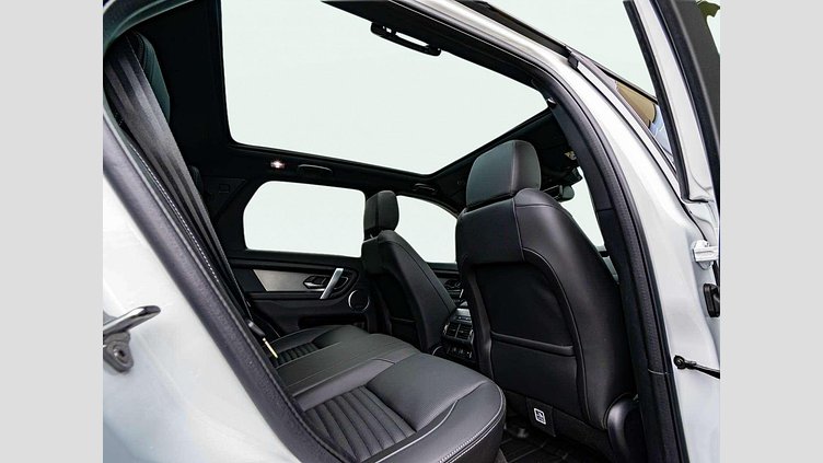 2025 Approved Land Rover Discovery Sport Fuji White 2.0 literes, soros 4 hengeres dízel, automata váltó, összkerékhajtás Dynamic SE D200