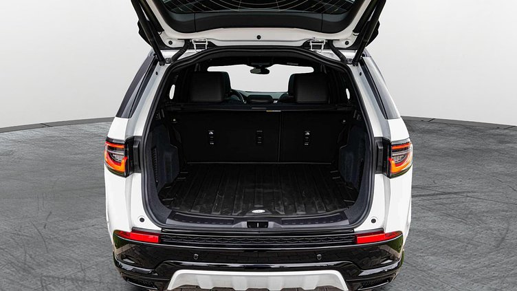 2025 Approved Land Rover Discovery Sport Fuji White 2.0 literes, soros 4 hengeres dízel, automata váltó, összkerékhajtás Dynamic SE D200