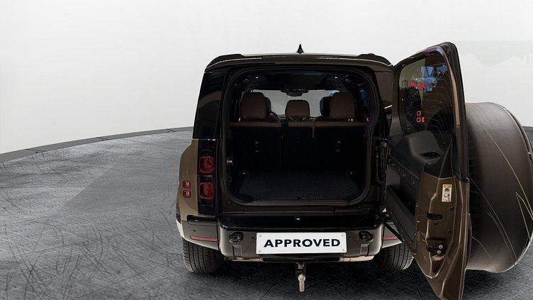 2025 Approved Land Rover Defender 110 Gondwana Stone 3.0 literes, soros 6 hengeres dízel, 300LE, automata váltó, összkerékhajtás X-Dynamic HSE D300