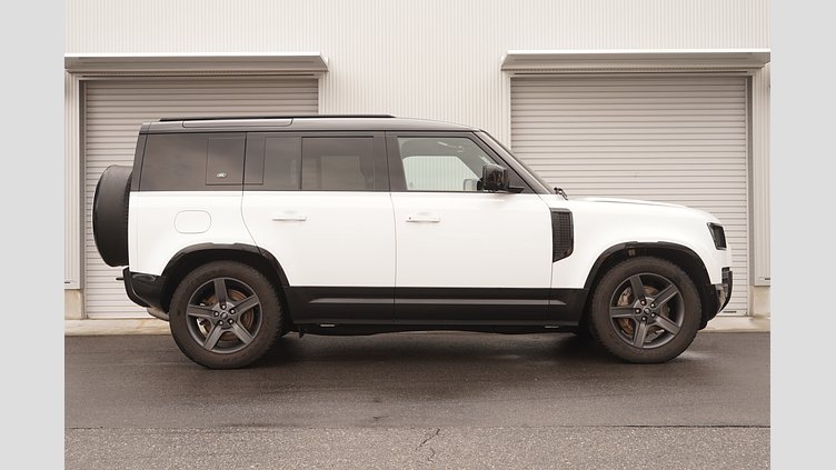 2023 認定中古車 Land Rover Defender 110 フジホワイト D300 AWD（AT） X-DYNAMIC HSE 