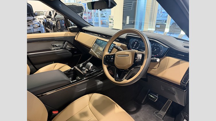 2025 認定中古車 Land Rover Range Rover Sport シャラントグレイ D300マイルドハイブリッド スタンダードホイールベース Dynamic SE