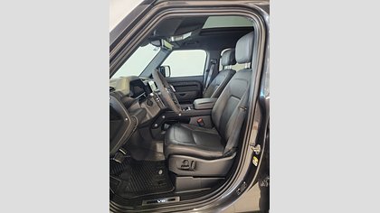 Defender 110 11