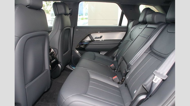 2025 New Land Rover Range Rover Sport Santorini Black D250 Diesel Mild Hybrid Dynamic SE