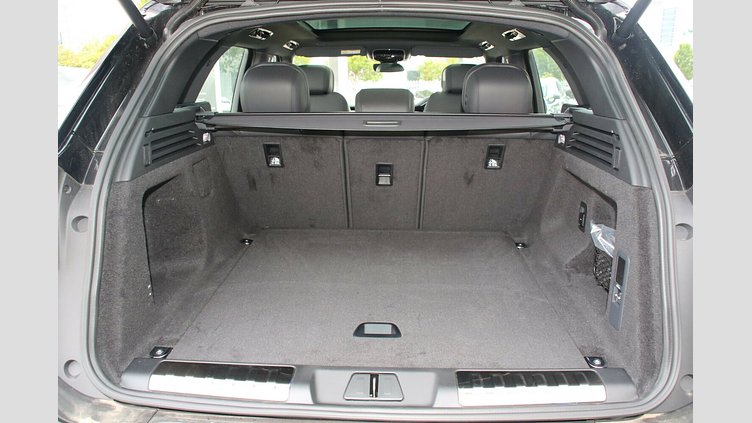 2025 New Land Rover Range Rover Sport Santorini Black D250 Diesel Mild Hybrid Dynamic SE