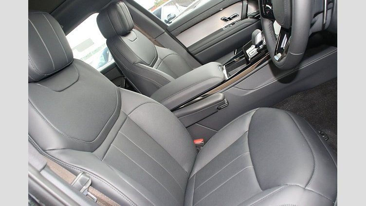 2025 New Land Rover Range Rover Sport Santorini Black D250 Diesel Mild Hybrid Dynamic SE