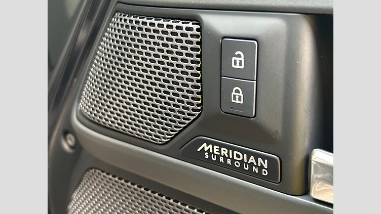 2022 認定中古車 Land Rover Defender 110 カルパチアングレイ D300 AWD（AT） X