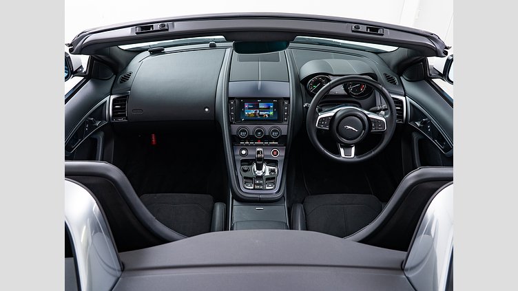 2017 認定中古車 Jaguar F-Type Fuji White P3.0L コンバーチブル