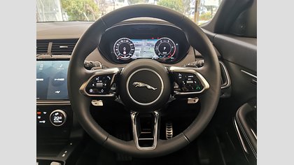 E-Pace 16