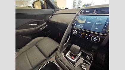E-Pace 35