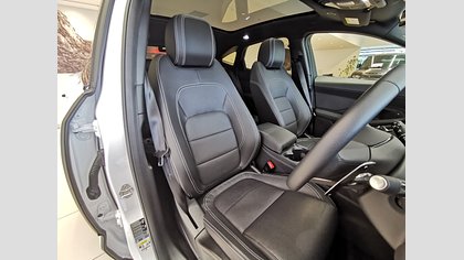 E-Pace 17