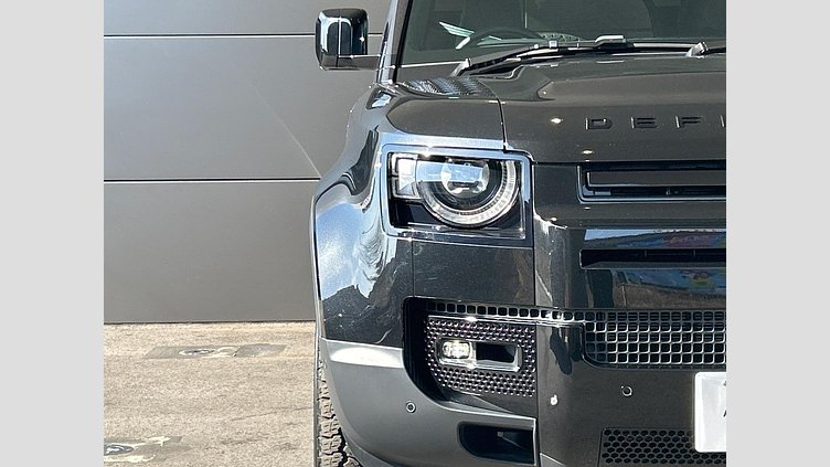 2023 認定中古車 Land Rover Defender 110 サントリーニブラック D300 AWD（AT） S