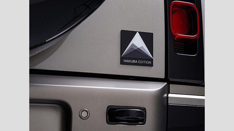 2024 認定中古車 Land Rover Defender 110 シリコンシルバー D350 ディーゼルマイルドハイブリッド X-Dynamic SE