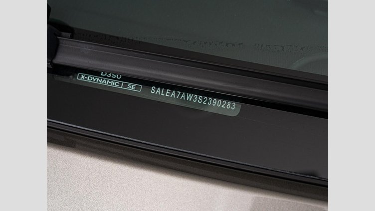 2024 認定中古車 Land Rover Defender 110 シリコンシルバー D350 ディーゼルマイルドハイブリッド X-Dynamic SE