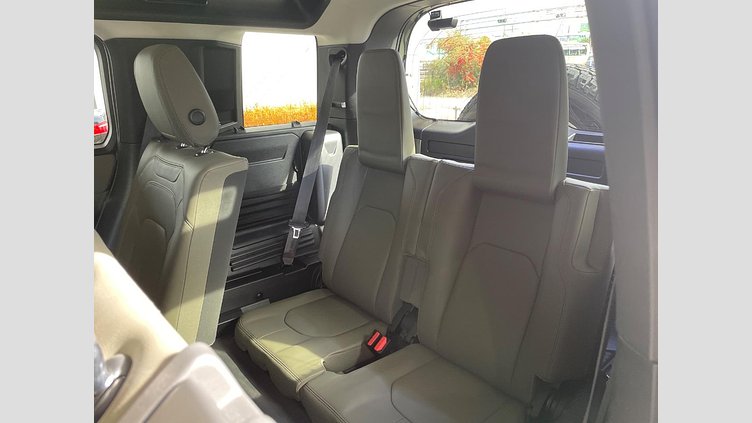 2022 認定中古車 Land Rover Defender 110 パンゲアグリーン D300 AWD（AT） S