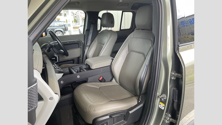 2022 認定中古車 Land Rover Defender 110 パンゲアグリーン D300 AWD（AT） S