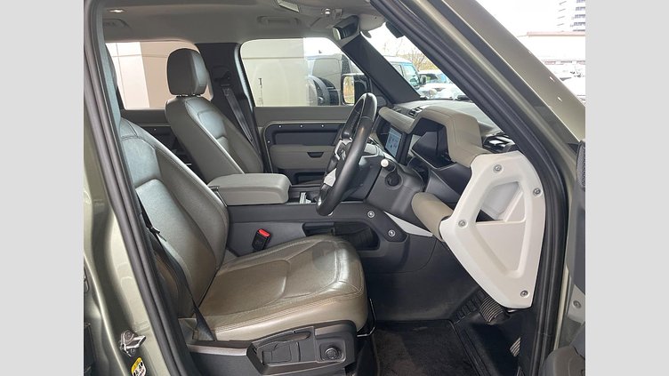 2022 認定中古車 Land Rover Defender 110 パンゲアグリーン D300 AWD（AT） S