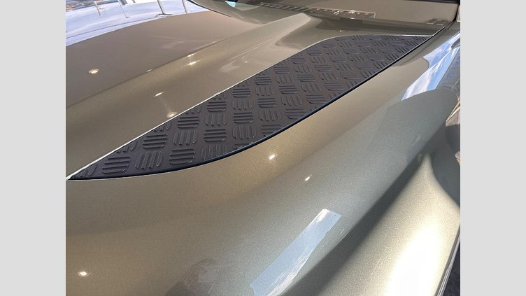 2022 認定中古車 Land Rover Defender 110 パンゲアグリーン D300 AWD（AT） S