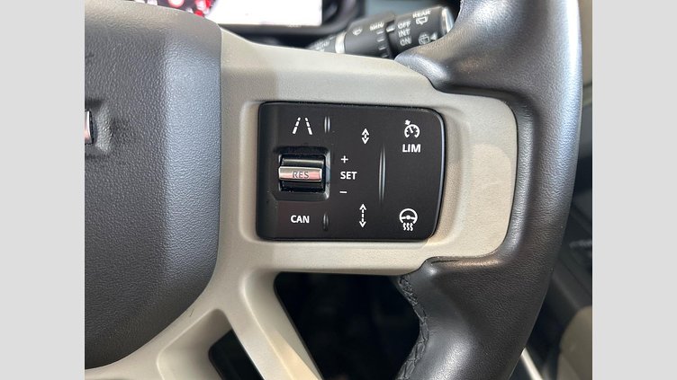 2022 認定中古車 Land Rover Defender 110 パンゲアグリーン D300 AWD（AT） S