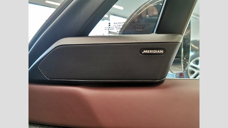 2023 認定中古車 Land Rover Range Rover Sport アイガーグレイ 3.0リッター6気筒300PSターボチャージドディーゼルMHEV（オートマチック） AUTOBIOGRAPHY