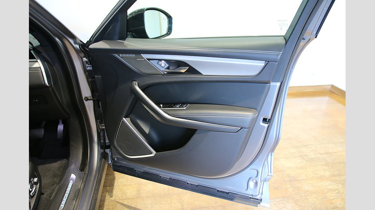 2021 認定中古車 Jaguar F-Pace アイガーグレイ D200 AWD（オートマチック）MHEV R-DYNAMIC SE