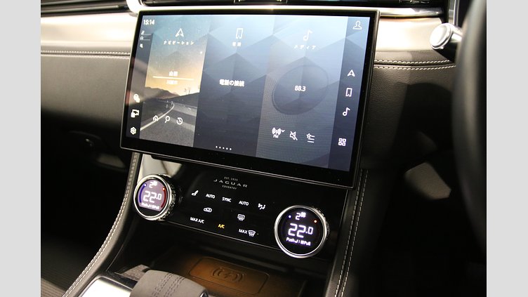 2021 認定中古車 Jaguar F-Pace アイガーグレイ D200 AWD（オートマチック）MHEV R-DYNAMIC SE