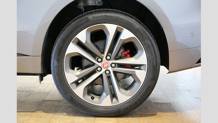 2021 認定中古車 Jaguar F-Pace アイガーグレイ D200 AWD（オートマチック）MHEV R-DYNAMIC SE