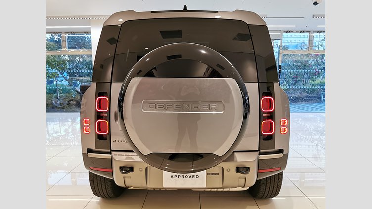 2024 認定中古車 Land Rover Defender 90 アイガーグレイ D300 AWD（AT） X-DYNAMIC SE