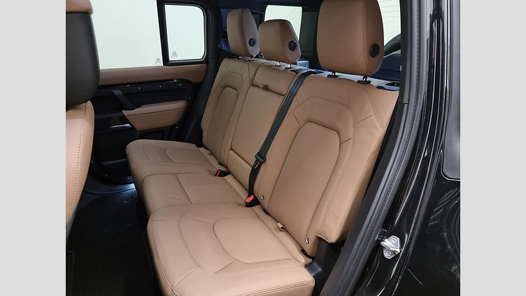 2025 Nova vozila Land Rover Defender 110 Santorini Black D350 AWD AUTOMATIC MHEV DYNAMIC SE 