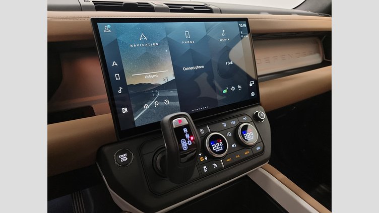 2025 Nova vozila Land Rover Defender 110 Santorini Black D350 AWD AUTOMATIC MHEV DYNAMIC SE 