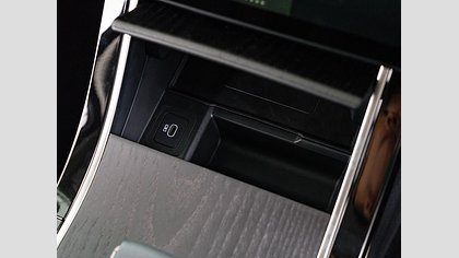 Range Rover Velar 13