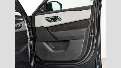 Range Rover Velar 16