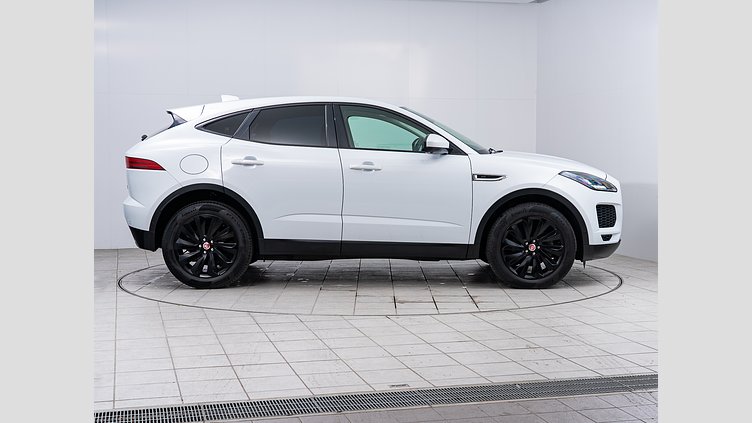 2018 認定中古車 Jaguar E-Pace ユーロン ホワイト D180 オートマチック全輪駆動 SE