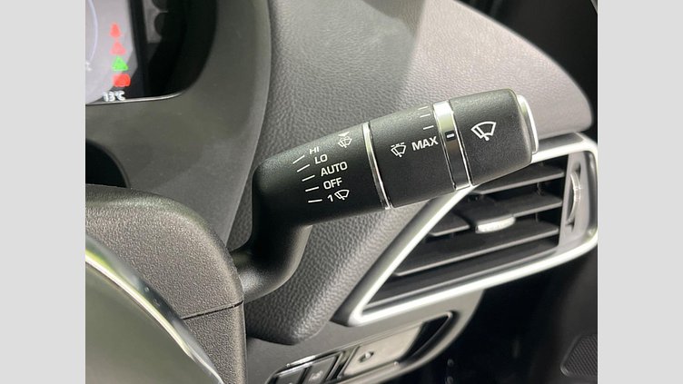 2019 認定中古車 Jaguar XE Santorini Black 204DT プレステージ