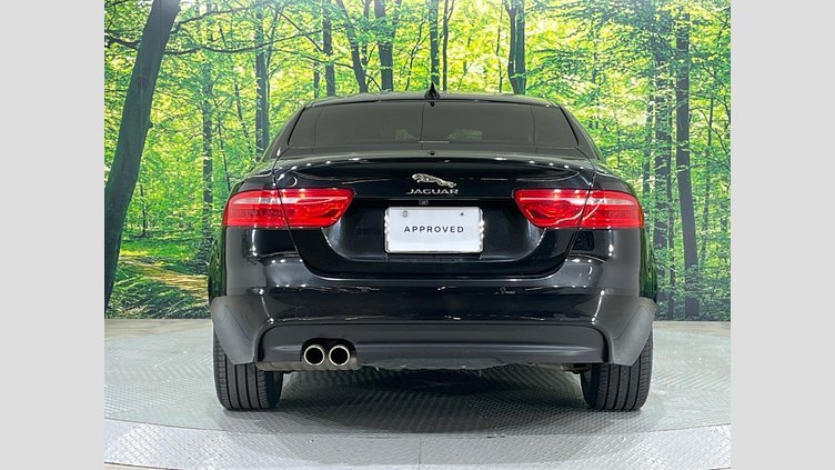 2019 認定中古車 Jaguar XE Santorini Black 204DT プレステージ