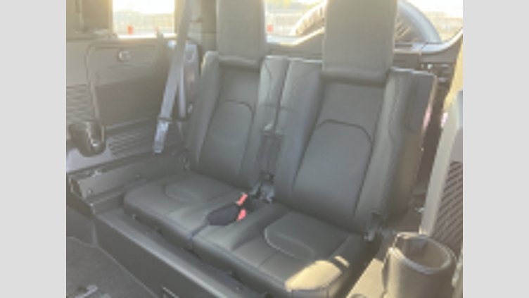 2021 認定中古車 Land Rover Defender 110 サントリーニブラック D300 AWD（AT） X-DYNAMIC SE