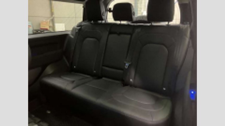 2022 認定中古車 Land Rover Defender 90 ハクバシルバー P300 AWD（AT） XS EDITION