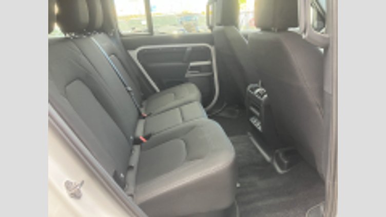 2022 認定中古車 Land Rover Defender 110 フジホワイト P300 AWD（AT） スタンダード