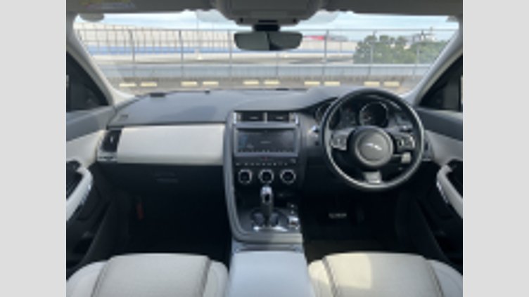 2018 認定中古車 Jaguar E-Pace ボラスコグレー P250 オートマチック全輪駆動 S