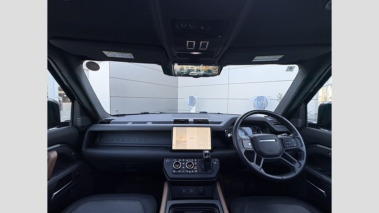 2022 認定中古車 Land Rover Defender 110 カルパチアングレイ D300 AWD（AT） X-DYNAMIC SE