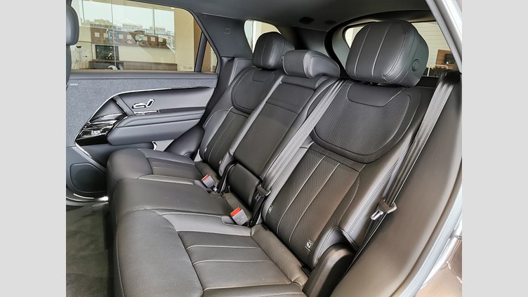 2024 認定中古車 Land Rover Range Rover Sport シャラントグレイ P550eプラグインハイブリッド（ガソリン） スタンダードホイールベース Dynamic SE