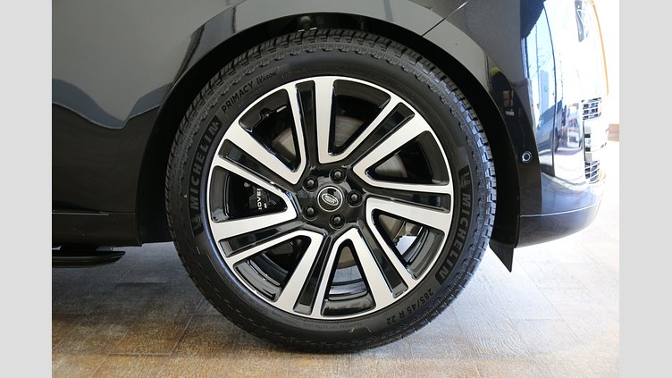 2025 認定中古車 Land Rover Range Rover サントリーニブラック P550 AWD PHEV（AT） スタンダードホイールベース Autobiography