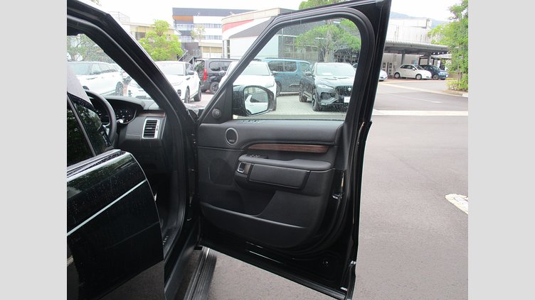 2024 認定中古車 Land Rover Discovery サントリーニブラック D350マイルドハイブリッド（ディーゼル） Dynamic HSE