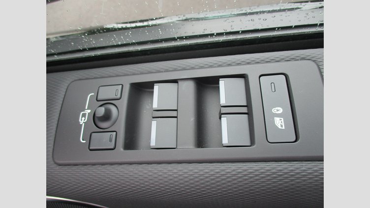 2024 認定中古車 Land Rover Discovery サントリーニブラック D350マイルドハイブリッド（ディーゼル） Dynamic HSE